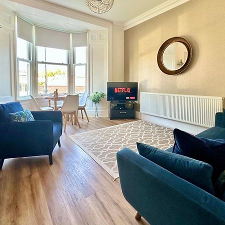 Clifford'S Reach At Bluebridge Court With Free Parking Apartment Йорк Екстериор снимка