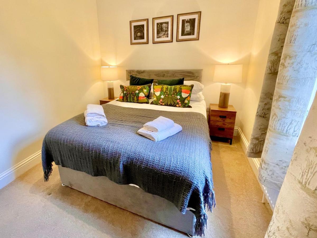 Clifford'S Reach At Bluebridge Court With Free Parking Apartment Йорк Екстериор снимка