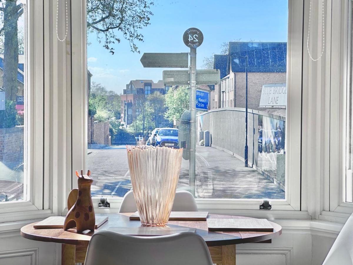 Clifford'S Reach At Bluebridge Court With Free Parking Apartment Йорк Екстериор снимка